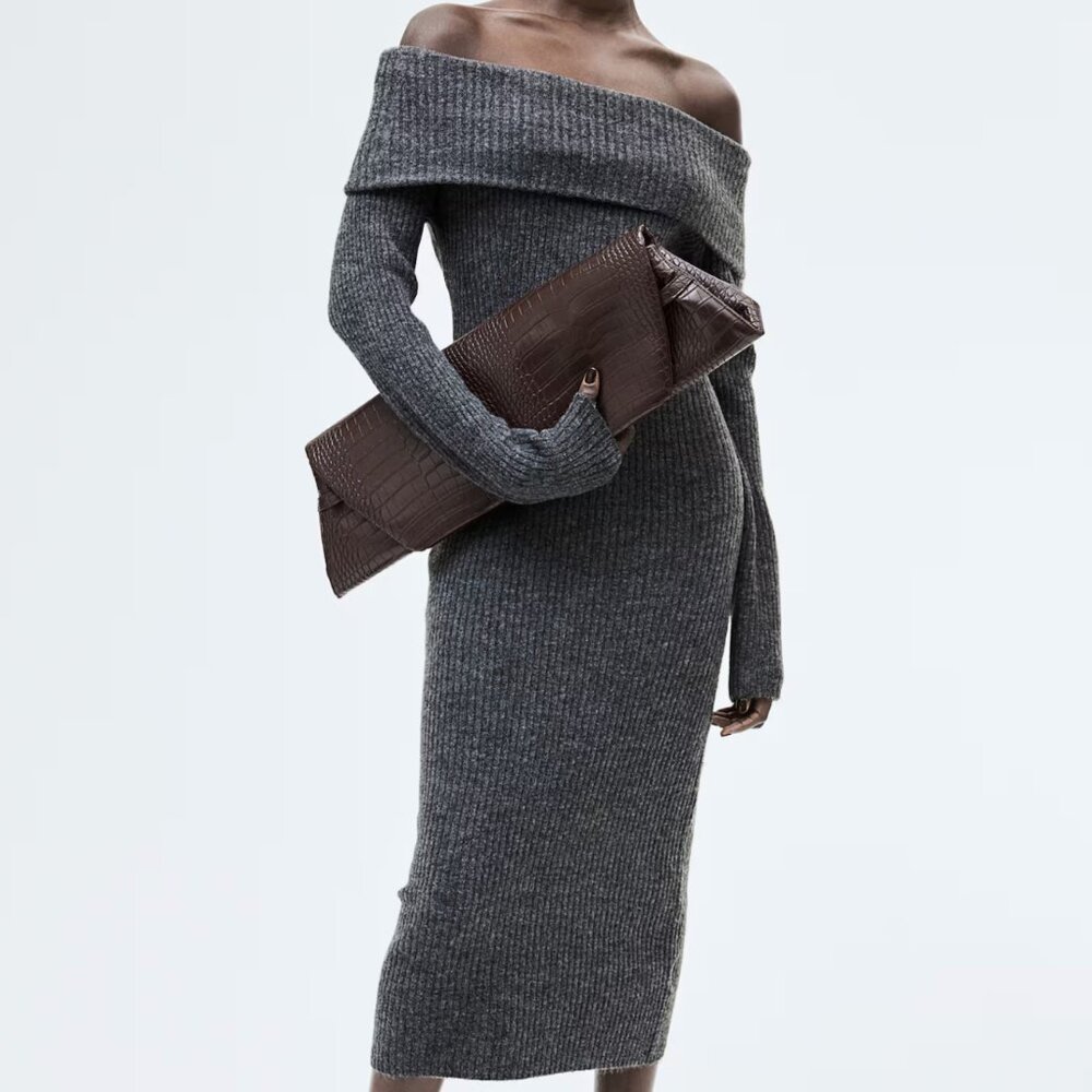 NWT Off-the-shoulder Ribbed Knit Dress in Oatmeal